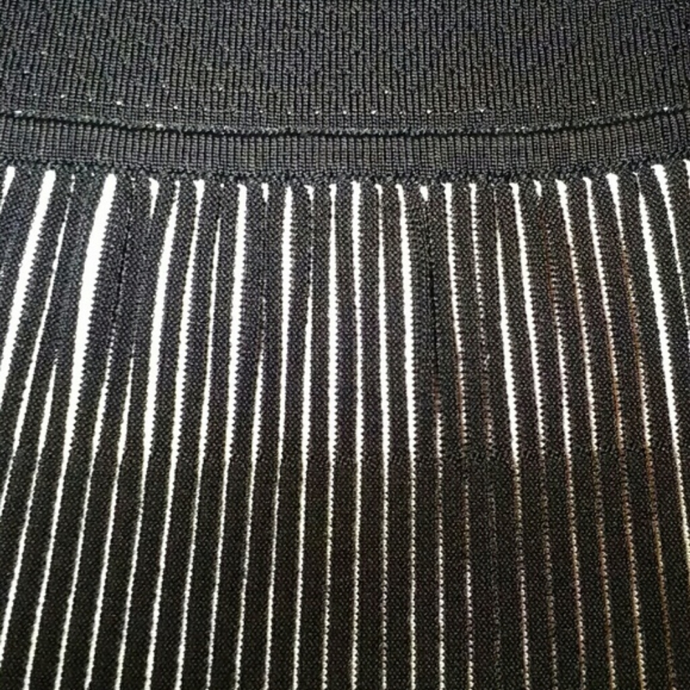 NEW Guess by Marciano Esra Skirt - Picture 5 of 6